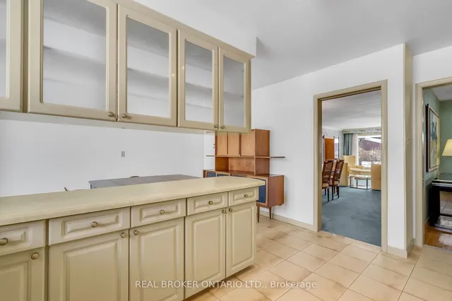 Additional property image - 24 Winsland Dr