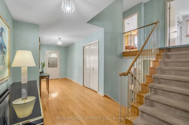 Additional property image - 24 Winsland Dr