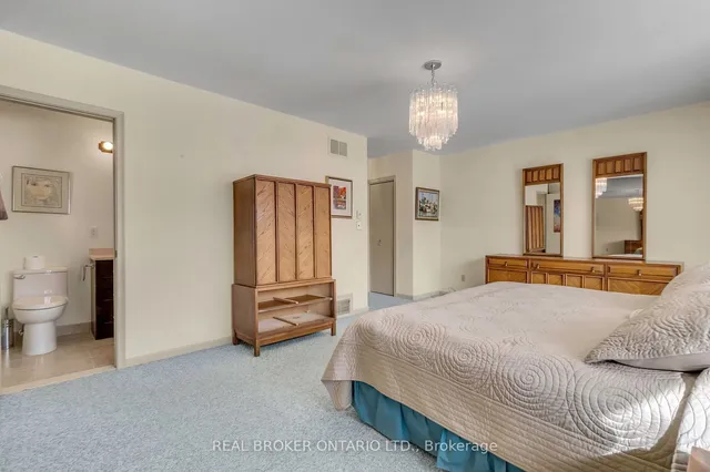 Additional property image - 24 Winsland Dr