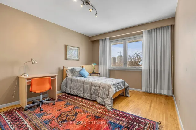 Additional property image - 24 Winsland Dr