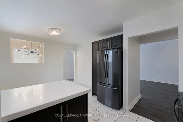 Additional property image - 248 Hullmar Dr