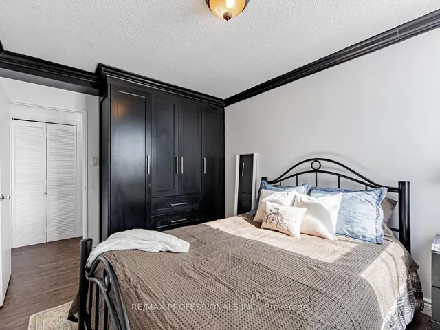 Additional image 8 of 541 Blackthorn Ave Unit 206