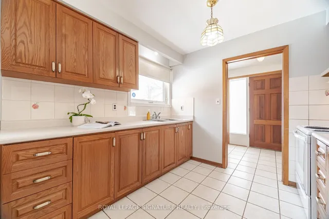 Additional property image - 7132 Codlin Ave