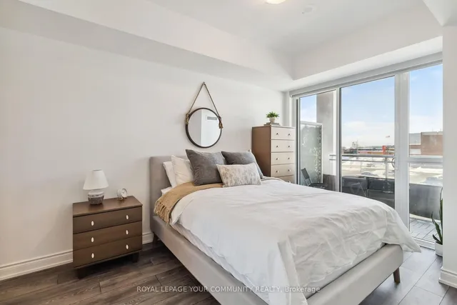 Additional property image - 1050 Main St Unit 324