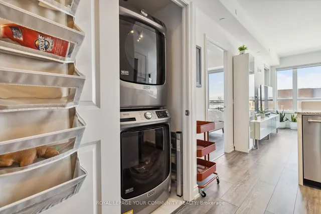 Additional property image - 1050 Main St Unit 324