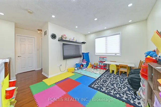 Additional property image - 993 Whewell Tr