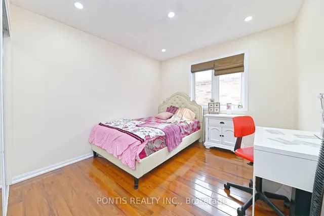 Additional property image - 993 Whewell Tr