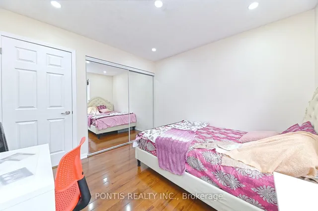 Additional property image - 993 Whewell Tr
