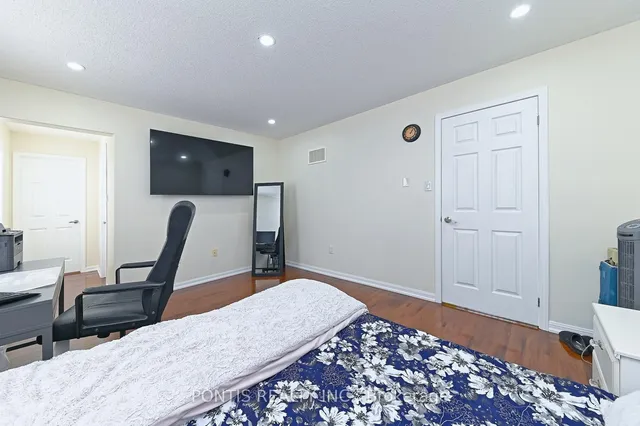 Additional property image - 993 Whewell Tr