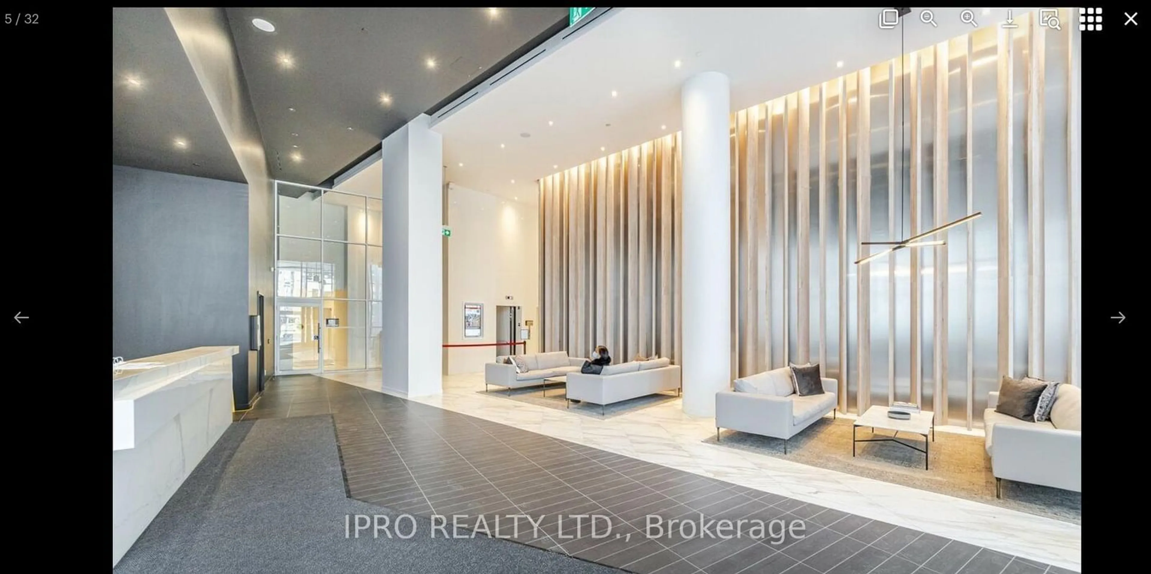 Lobby for 3900 Confederation Pkwy #529, Mississauga Ontario L5B 0M3