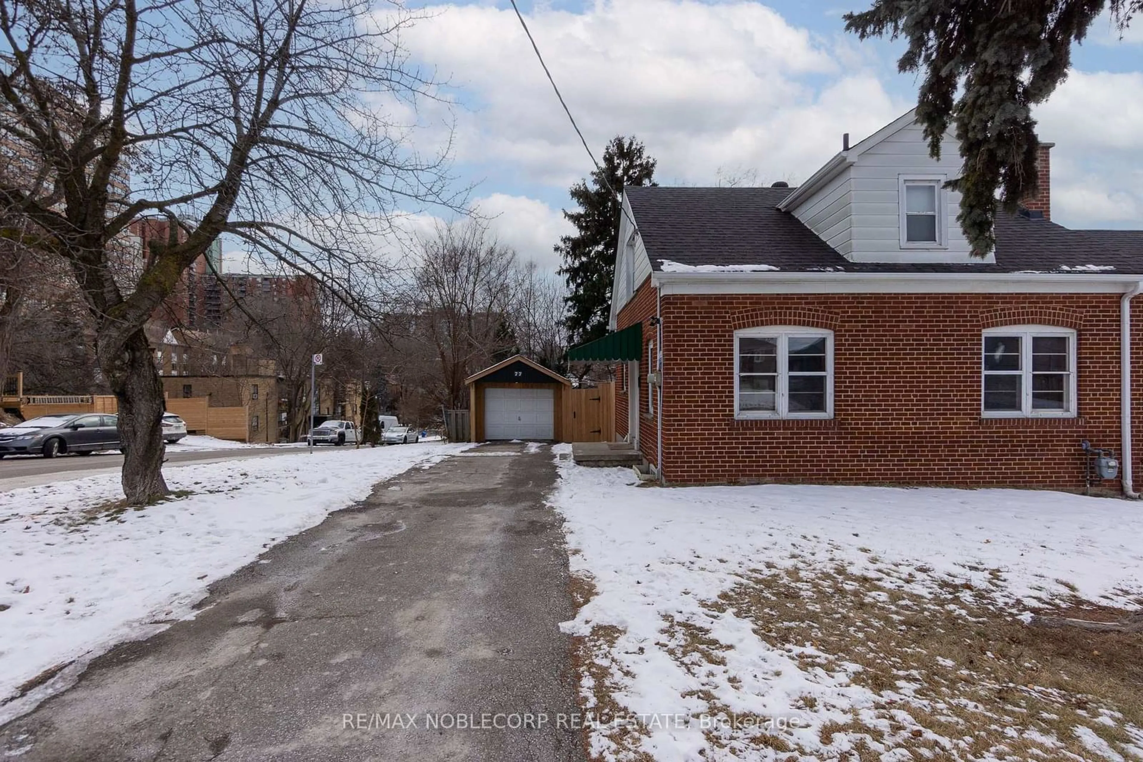 A pic from outside/outdoor area/front of a property/back of a property/a pic from drone, street for 77 Lonborough Ave, Toronto Ontario M6M 1X7