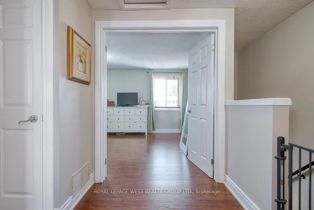 Additional property image - 45 Hansen Rd Unit 22