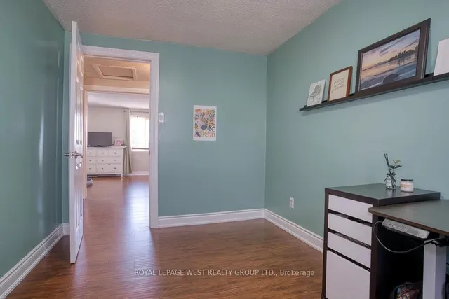 Additional property image - 45 Hansen Rd Unit 22
