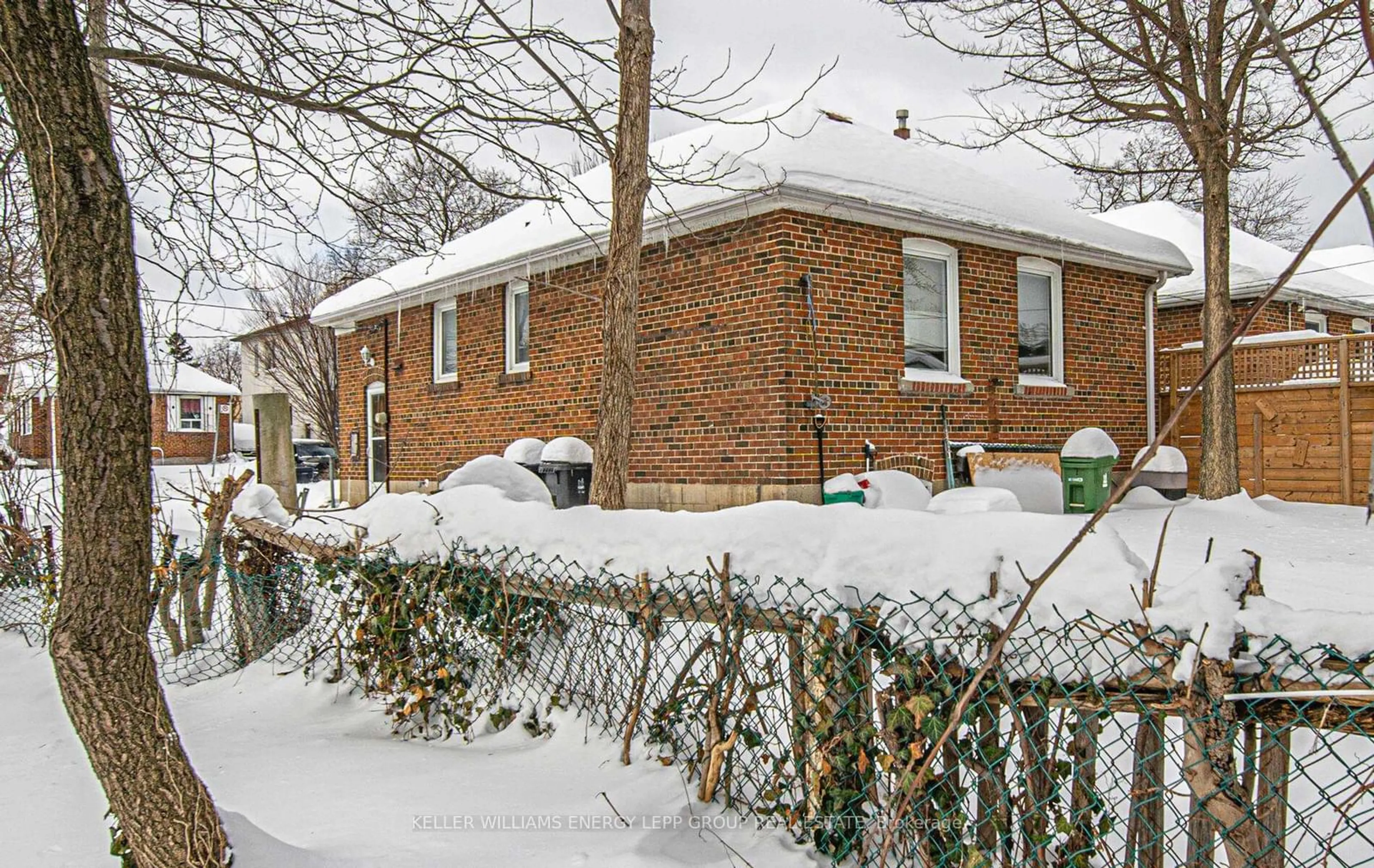 Home with brick exterior material, street for 29 Parker Ave, Toronto Ontario M8Z 4L7