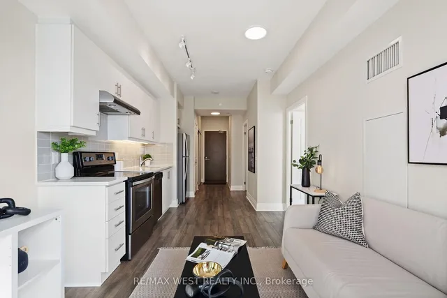 Additional property image - 17 Zorra St Unit 1710