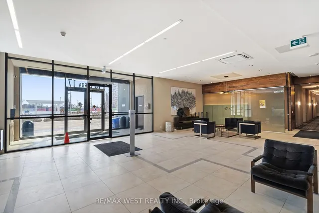 Additional property image - 17 Zorra St Unit 1710