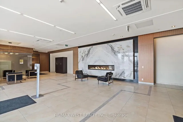 Additional property image - 17 Zorra St Unit 1710