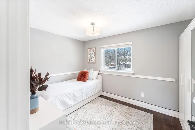 Additional property image - 7120 Cadiz Cres
