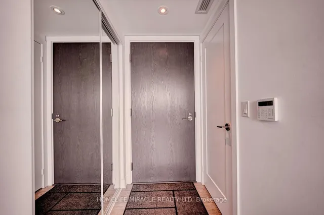 Additional property image - 9 Mabelle Ave Unit 1123