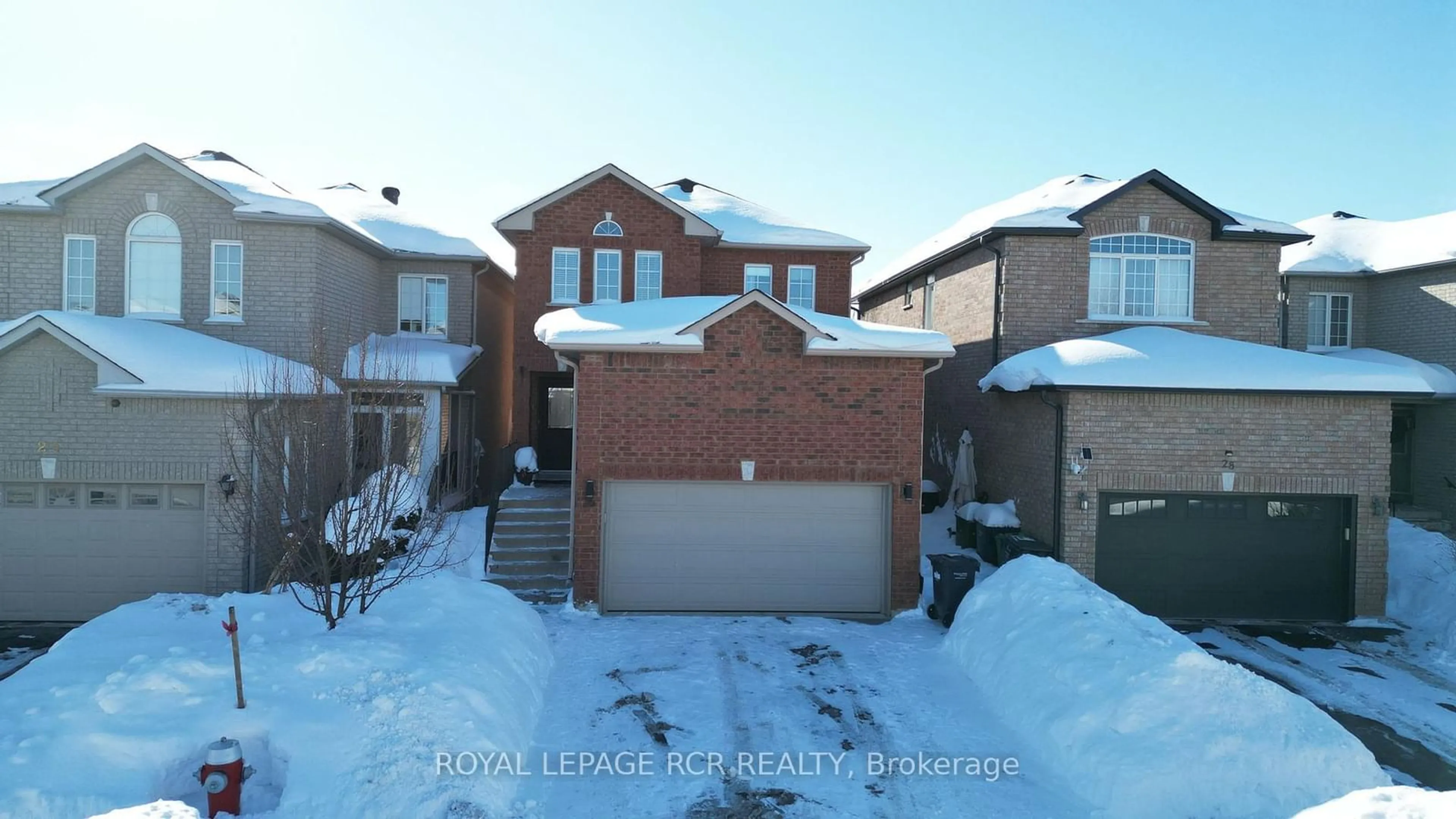 A pic from outside/outdoor area/front of a property/back of a property/a pic from drone, street for 26 Shady Glen Cres, Caledon Ontario L7E 2K4