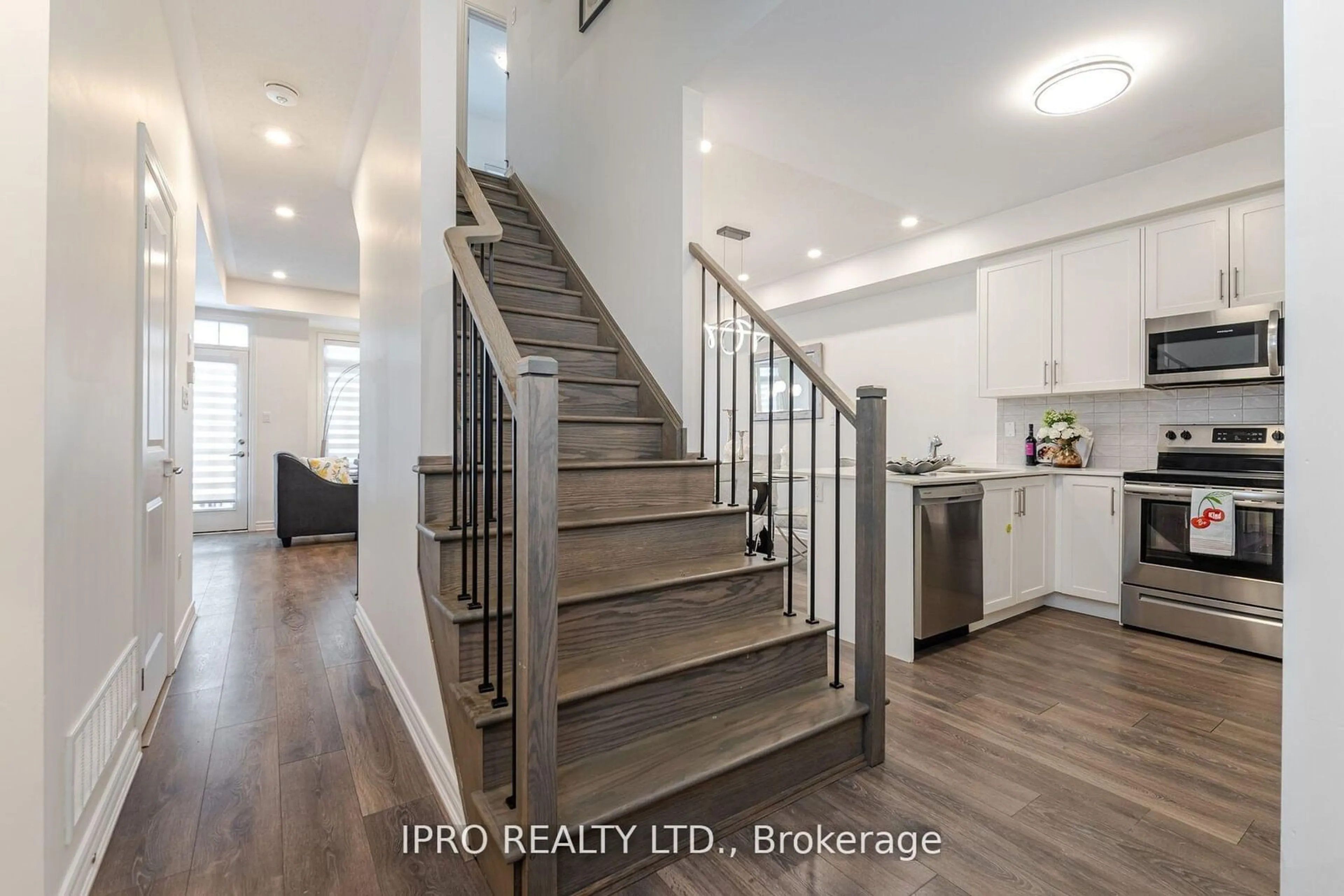 Stairs for 1187 Lloyd Landing Dr, Milton Ontario L9T 2X5