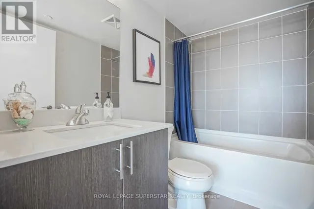 Additional property image - 830 Lawrence Ave Unit 1611