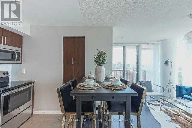 Additional property image - 830 Lawrence Ave Unit 1611