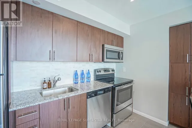 Additional property image - 830 Lawrence Ave Unit 1611
