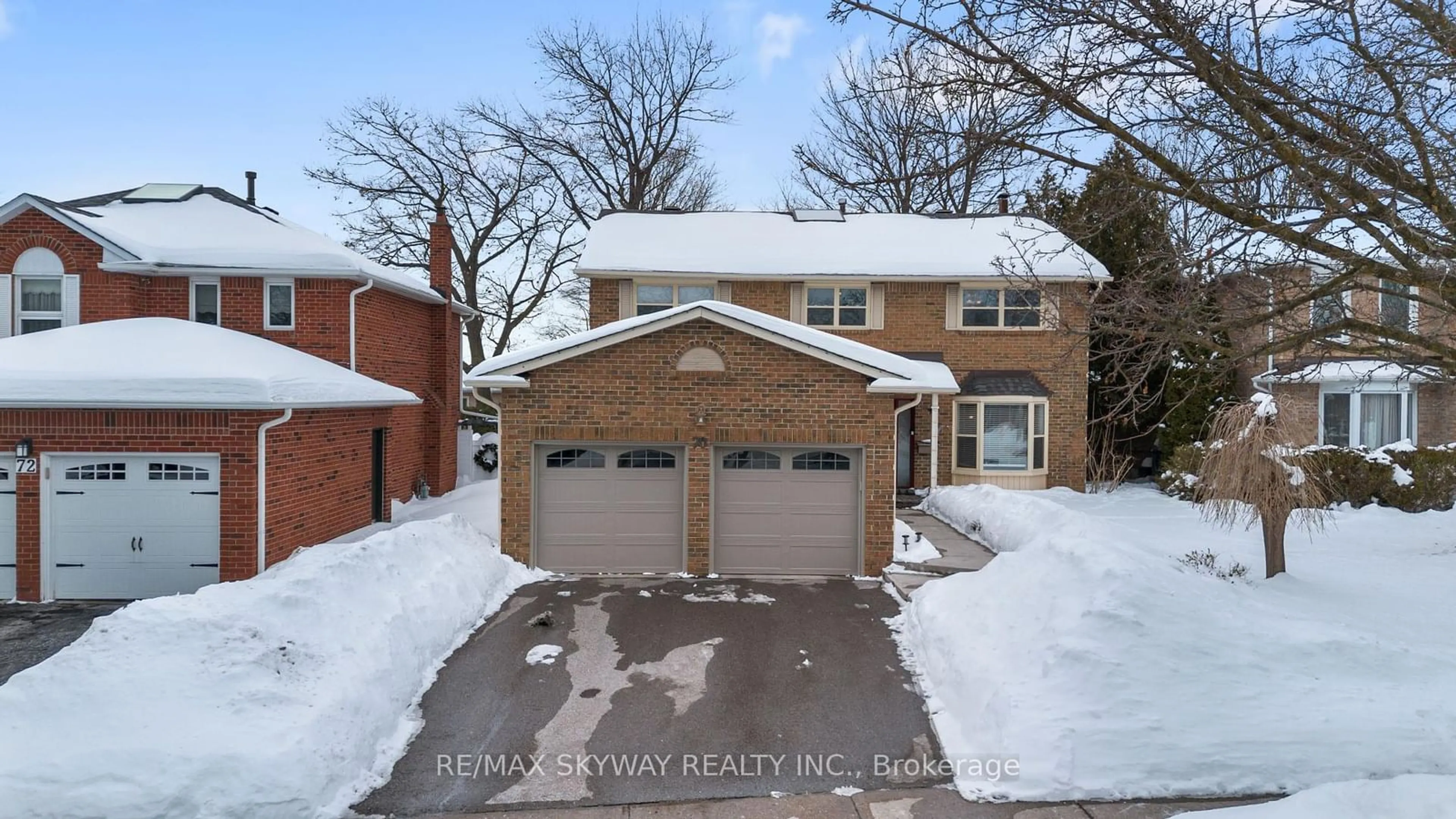 Home with brick exterior material, street for 70 Barr Cres, Brampton Ontario L6Z 3E2