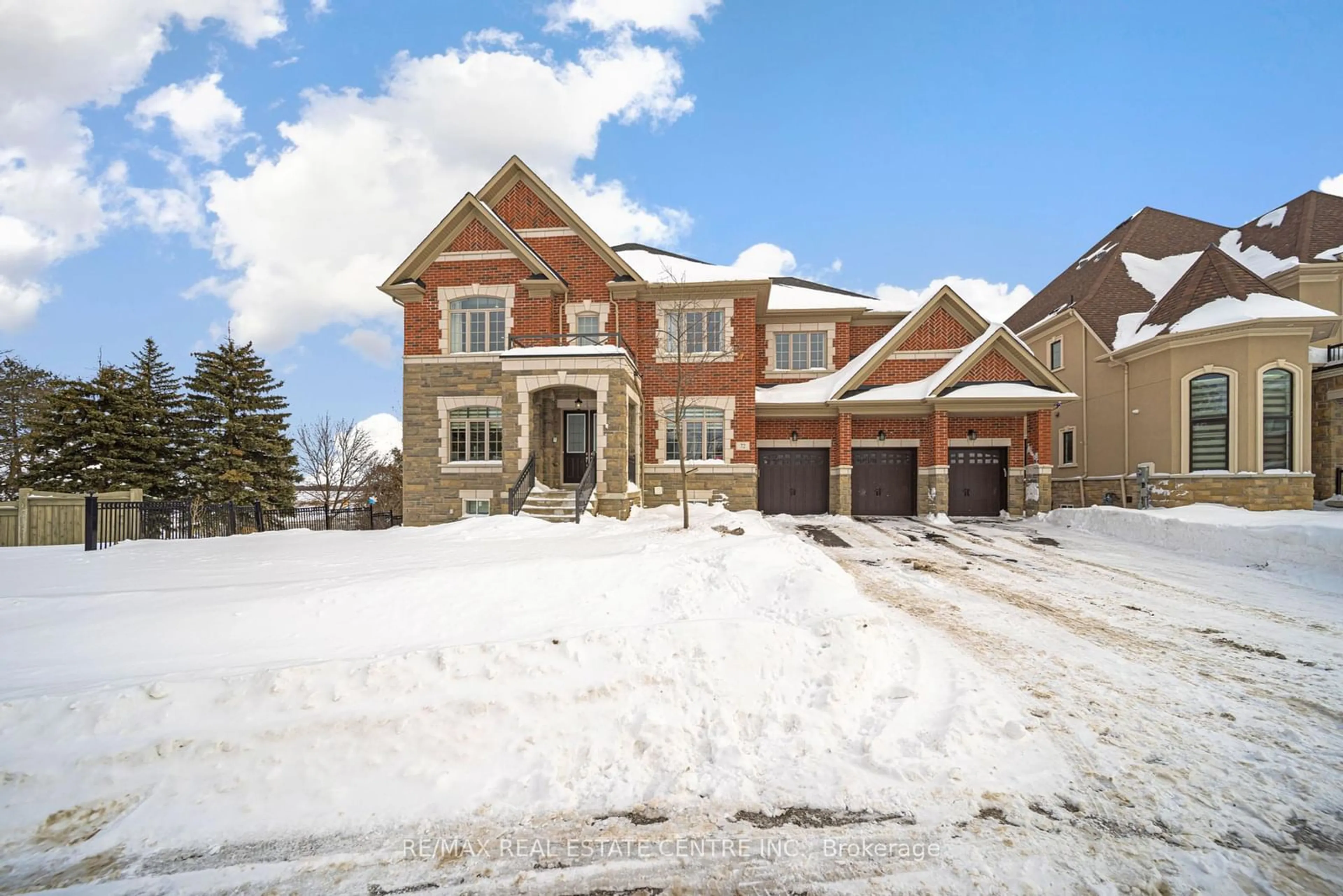 Home with brick exterior material, street for 72 BELLADONNA Circ, Brampton Ontario L6P 4B6