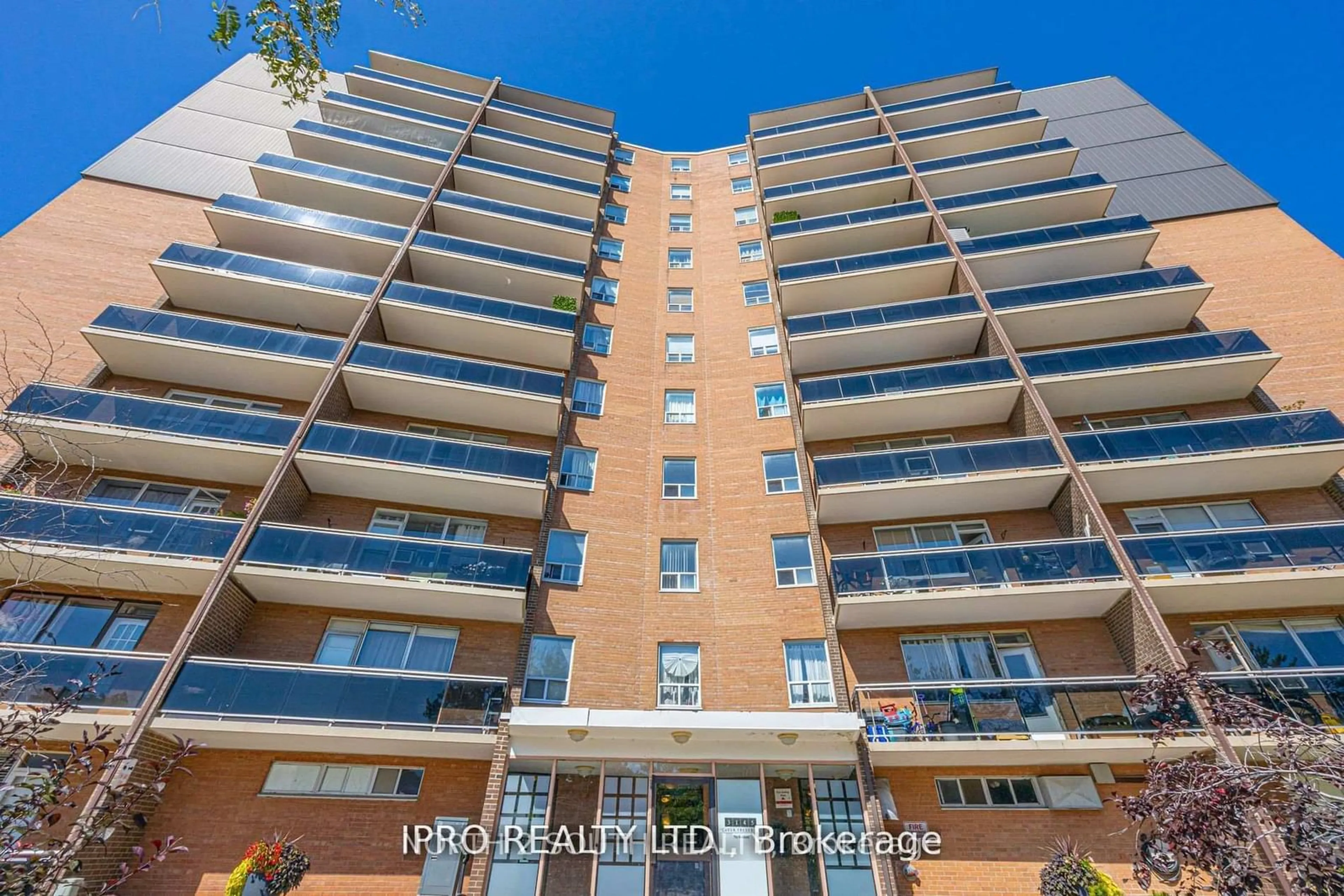 Balcony in the apartment, unknown for 3145 Queen Frederica Dr #801, Mississauga Ontario L4Y 3A7