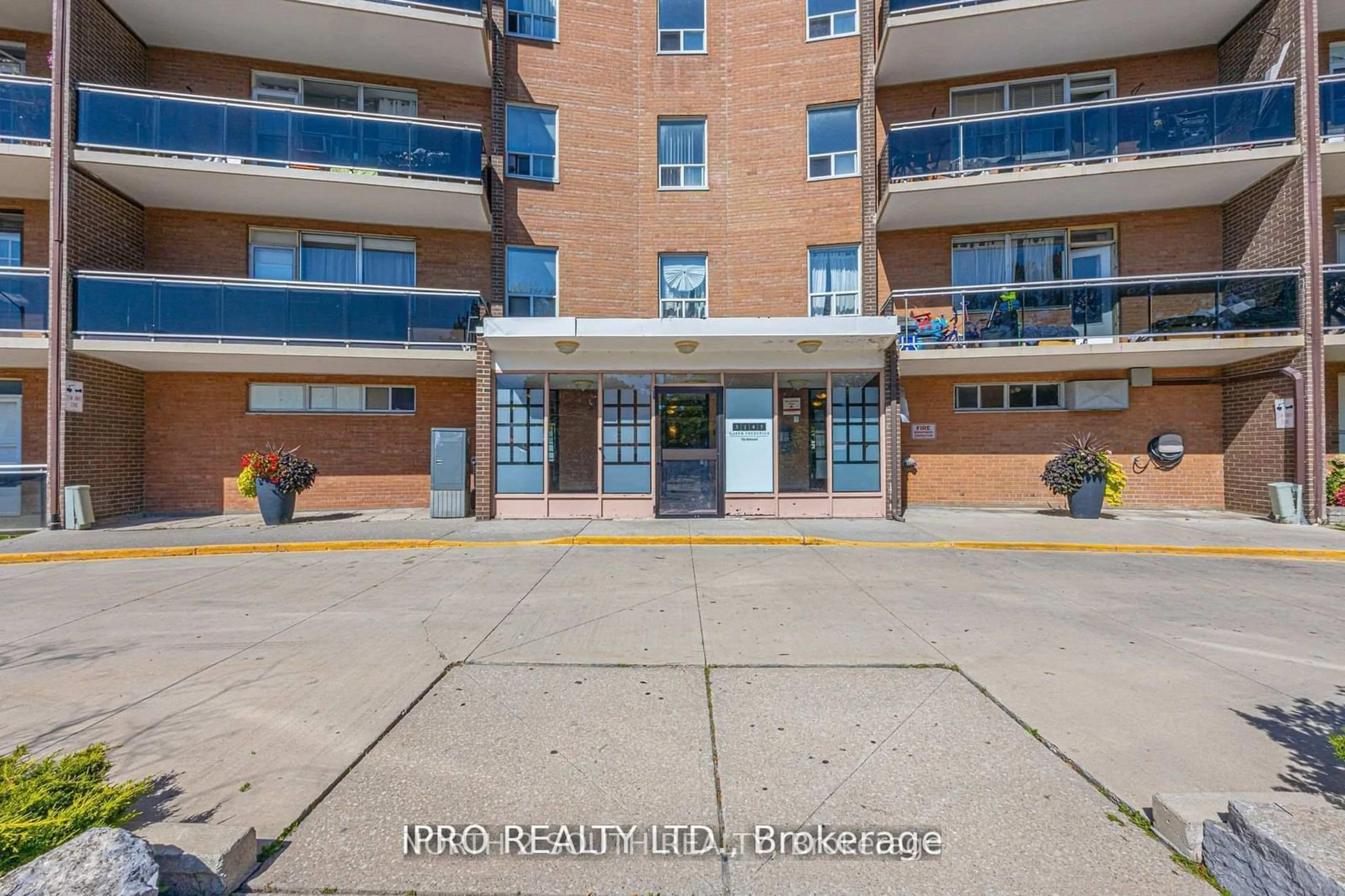 Unknown for 3145 Queen Frederica Dr #801, Mississauga Ontario L4Y 3A7