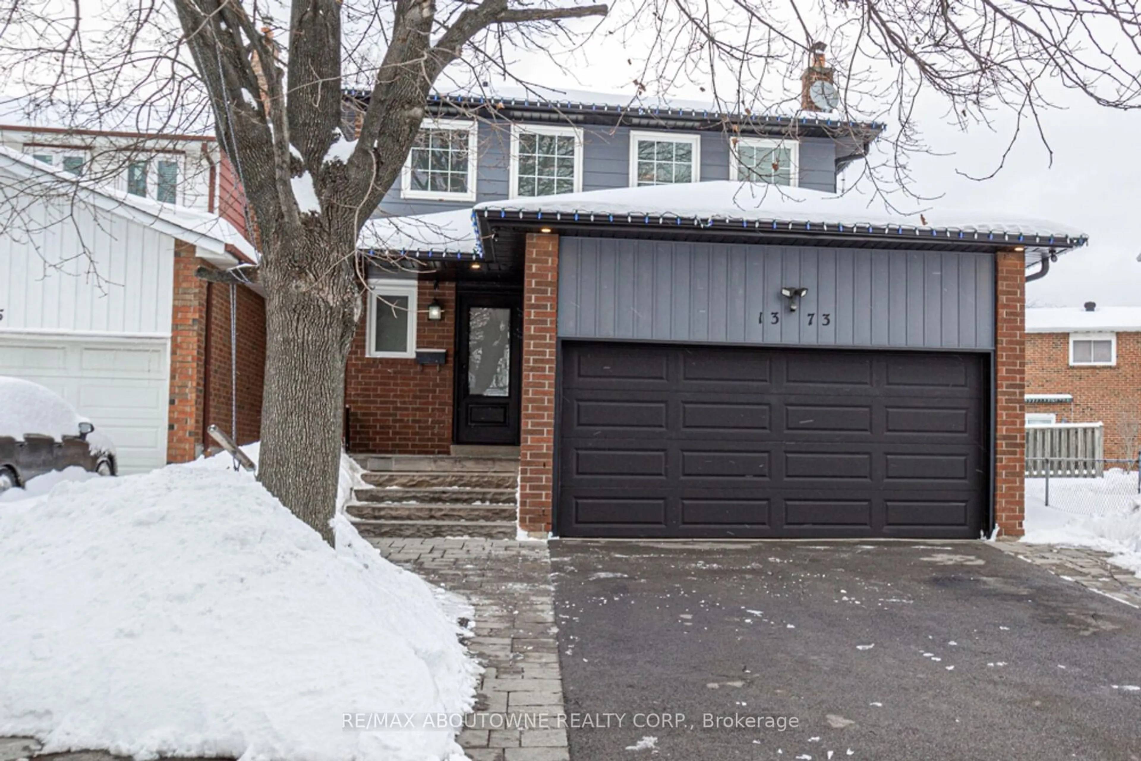 Unknown for 1373 Harmsworth Sq, Oakville Ontario L6H 3E7