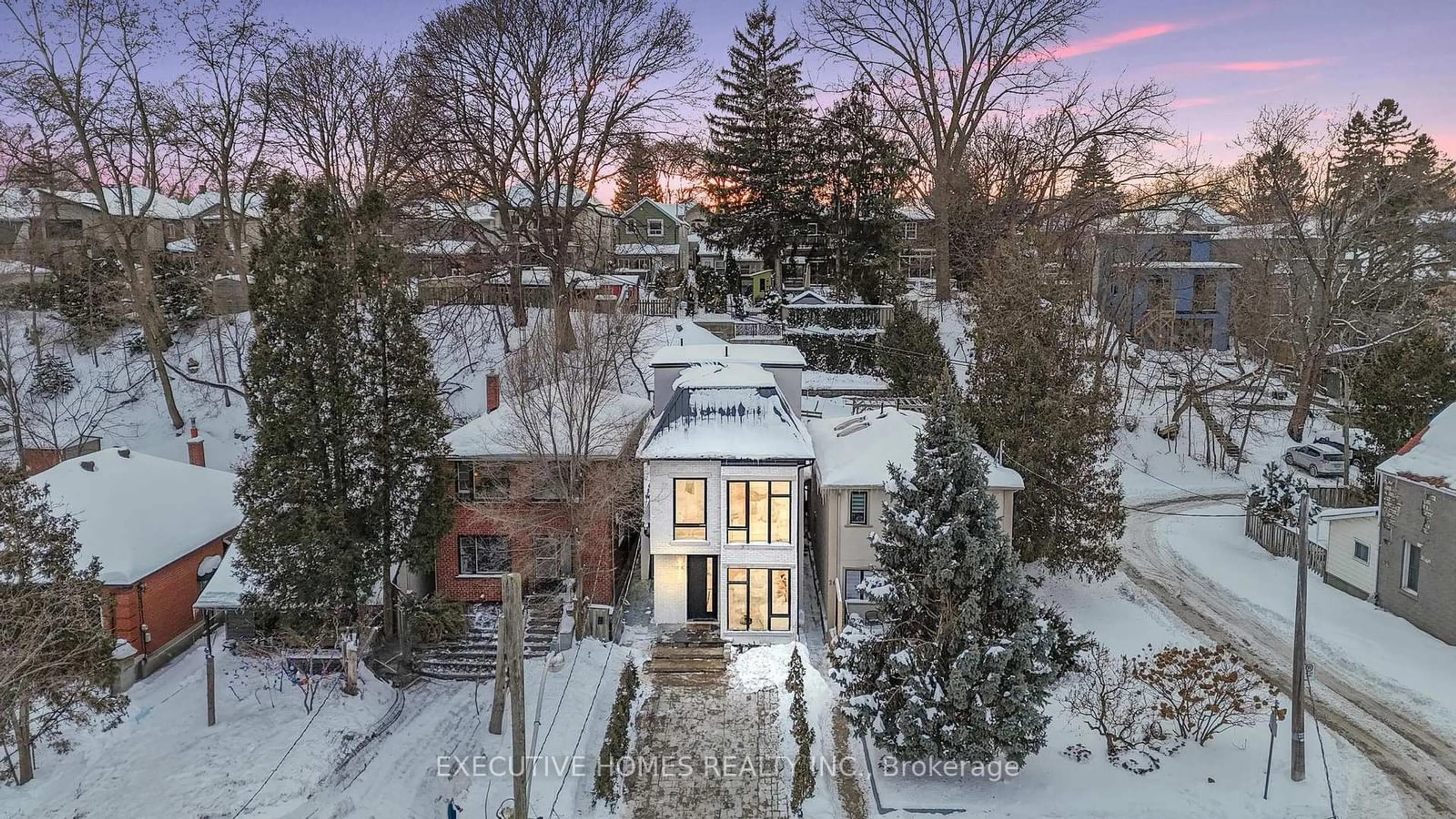 A pic from outside/outdoor area/front of a property/back of a property/a pic from drone, street for 24 Durie St, Toronto Ontario M6S 3E6