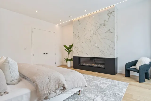 Additional property image - 1405 ACTON Cres