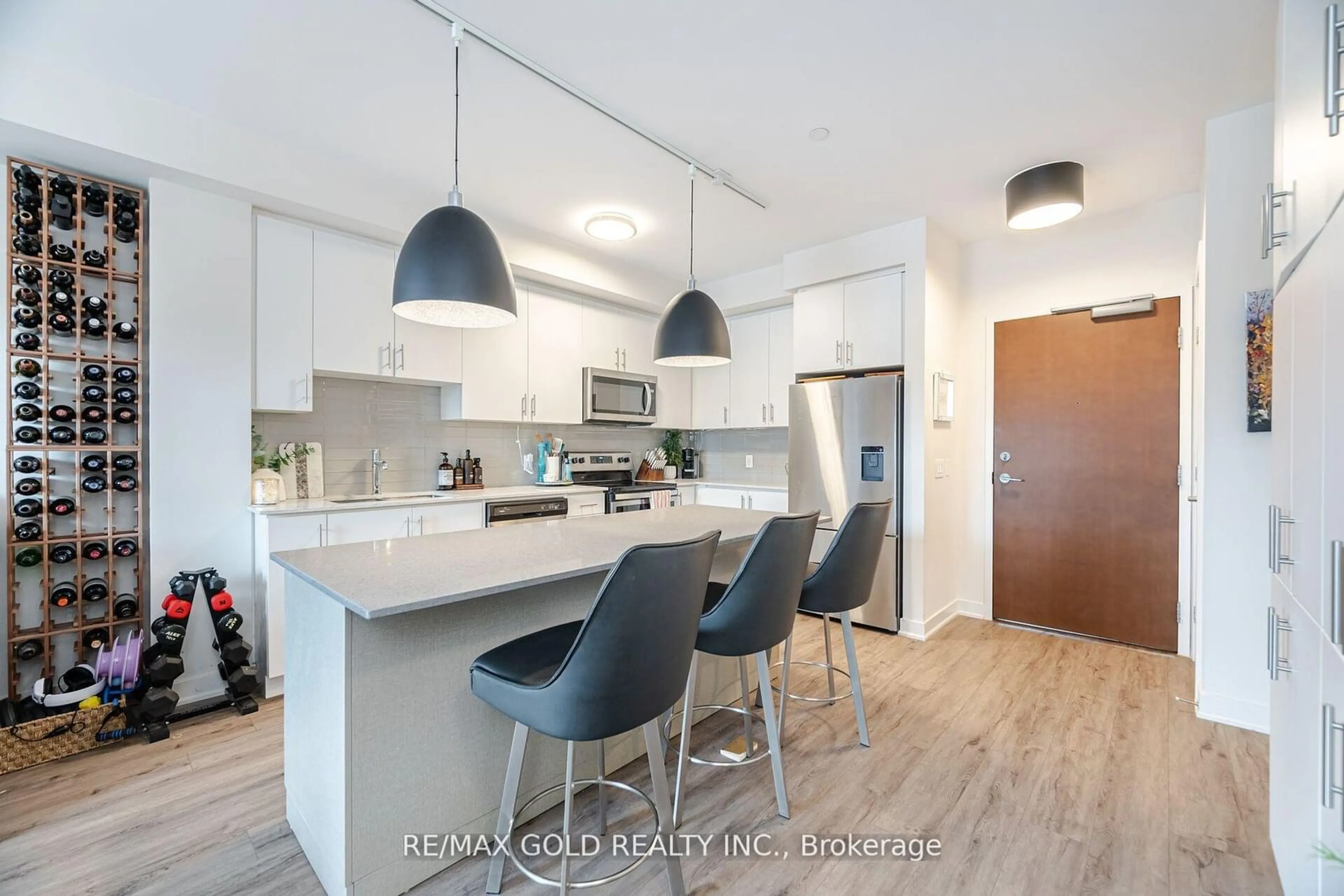 Open concept kitchen, unknown for 320 Plains Rd #213, Burlington Ontario L7T 0C1