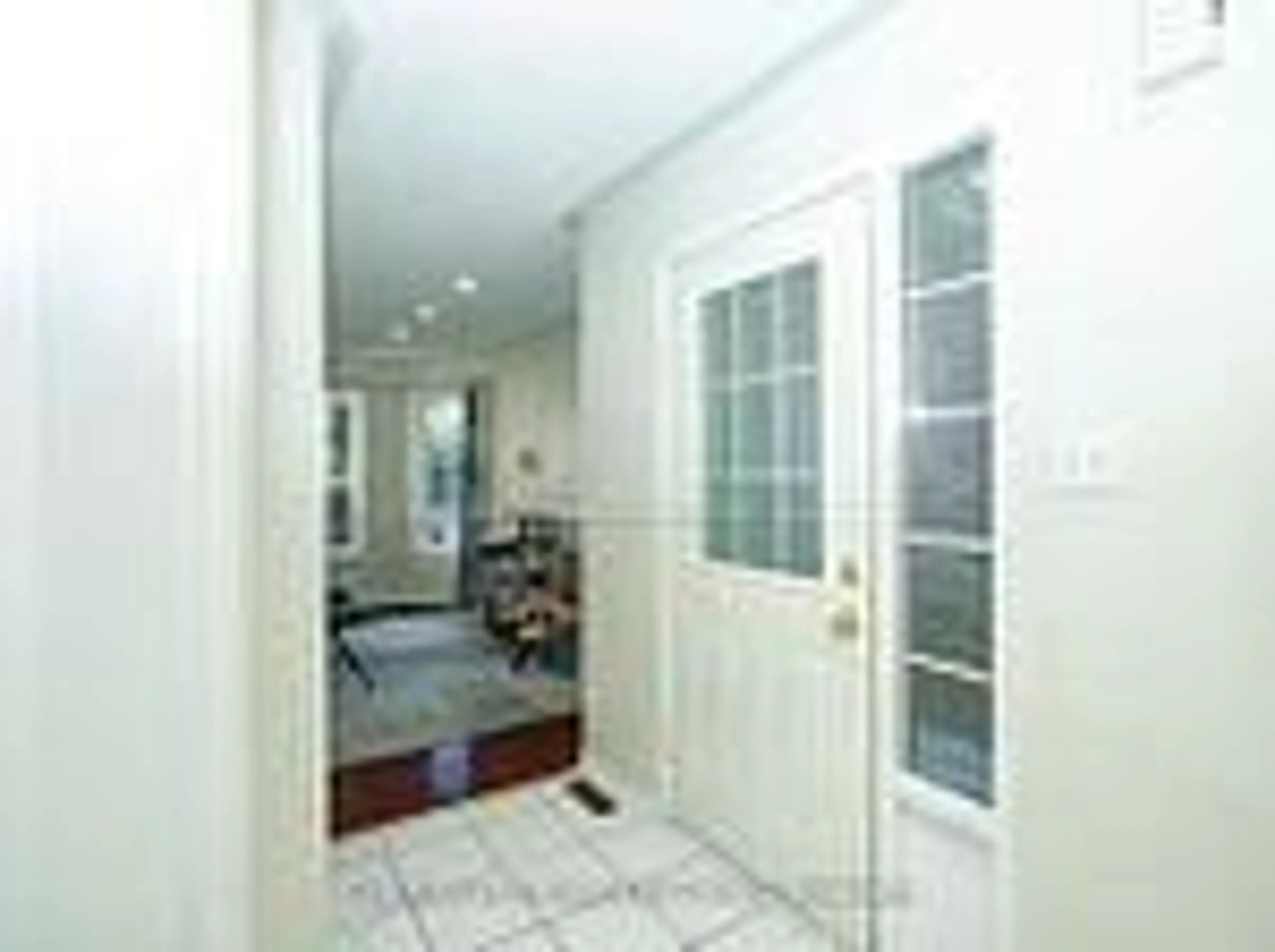 Indoor entryway for 4 Lake Louise Dr, Brampton Ontario L6X 4W7