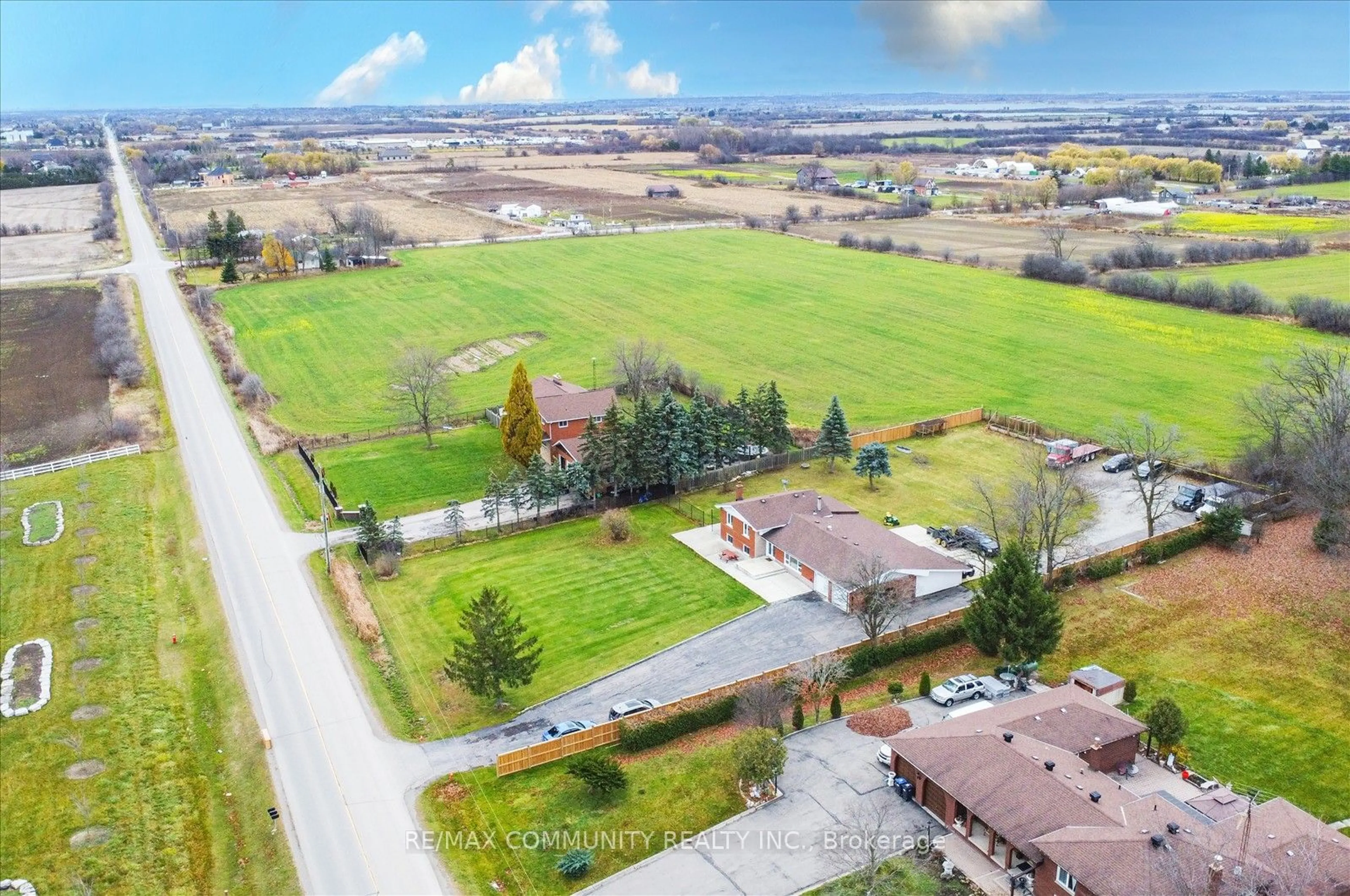 A pic from outside/outdoor area/front of a property/back of a property/a pic from drone, street for 13096 Centreville Creek Rd, Caledon Ontario L7C 3A7