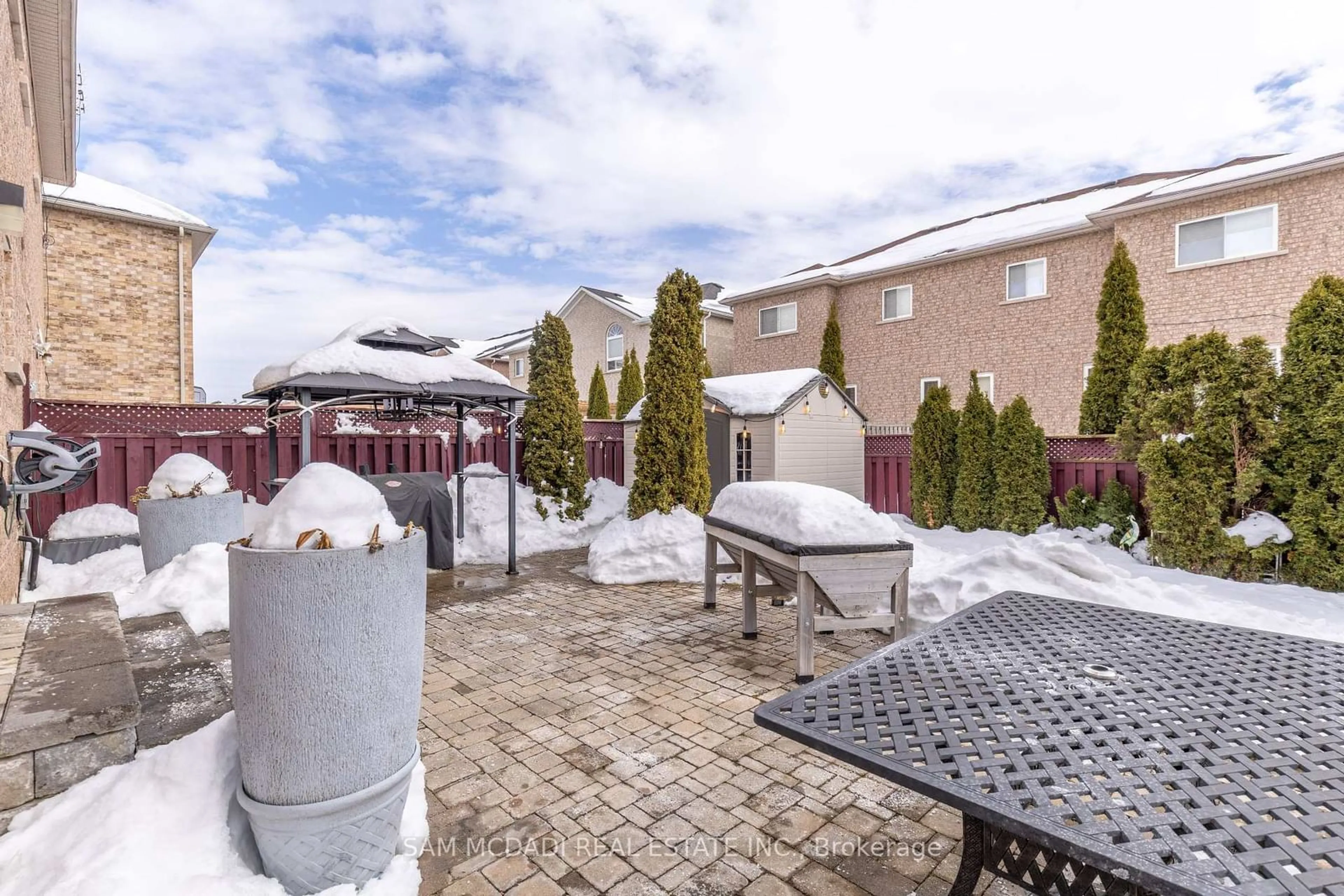 Patio, street for 73 Pergola Way, Brampton Ontario L6Y 5N1