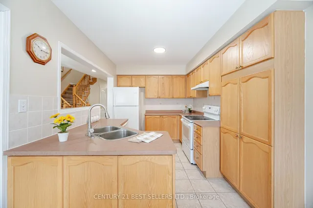 Additional property image - 6171 Rowers Cres