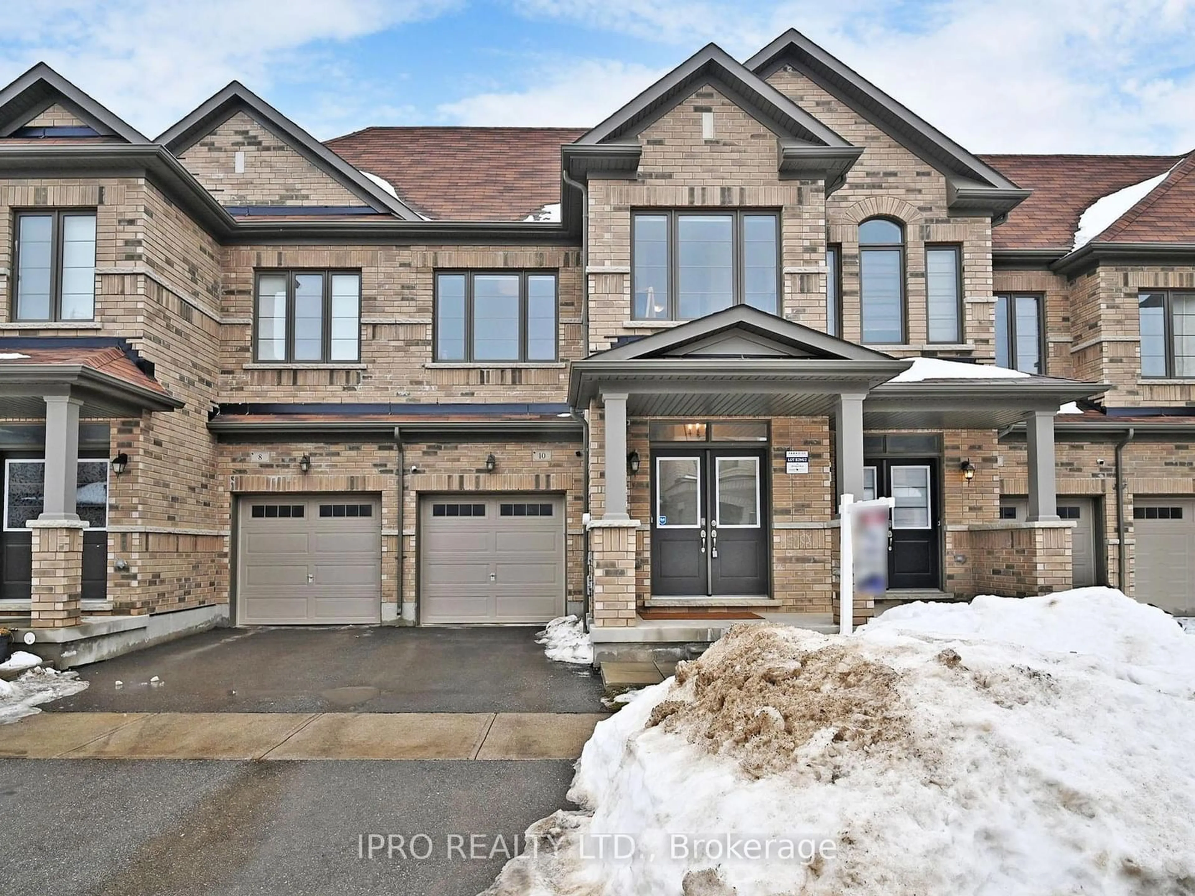 Home with brick exterior material, street for 10 Adventura Rd, Brampton Ontario L7A 0B7