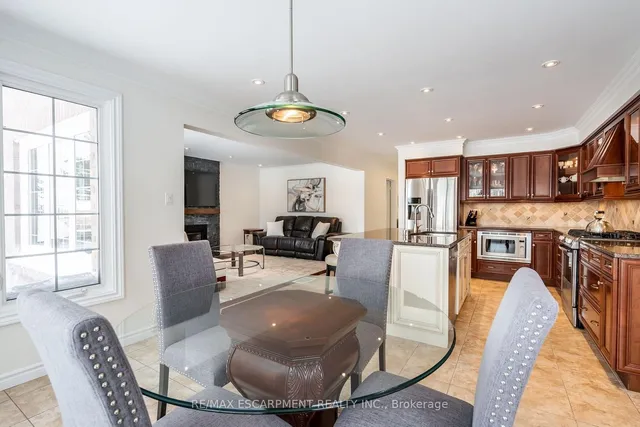 Additional property image - 2049 Country Club Dr