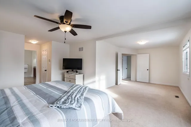 Additional property image - 2049 Country Club Dr