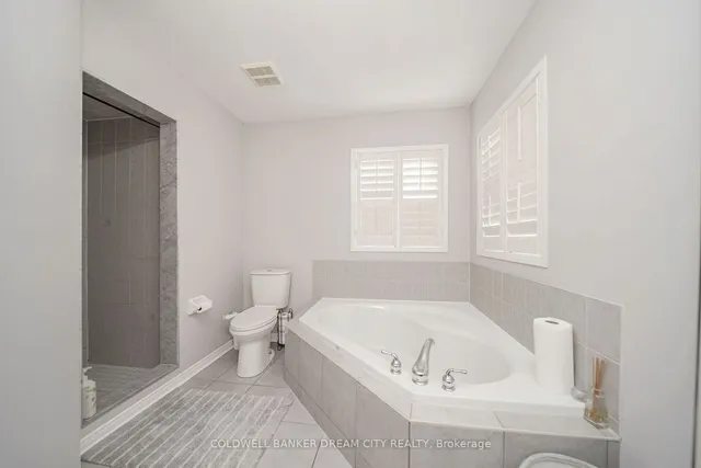 Additional property image - 60 Capistro St
