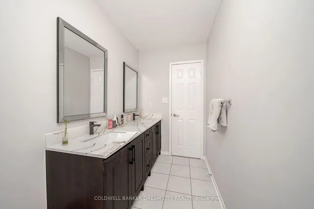 Additional property image - 60 Capistro St