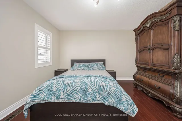 Additional property image - 60 Capistro St