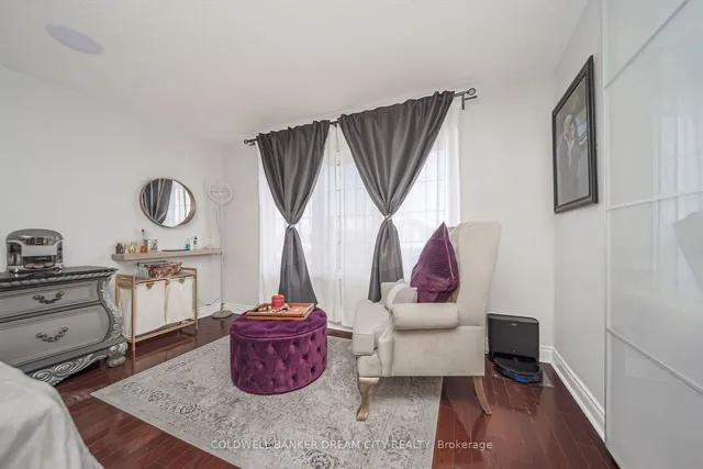 Additional property image - 60 Capistro St