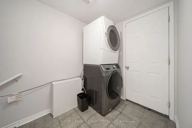 Additional property image - 60 Capistro St