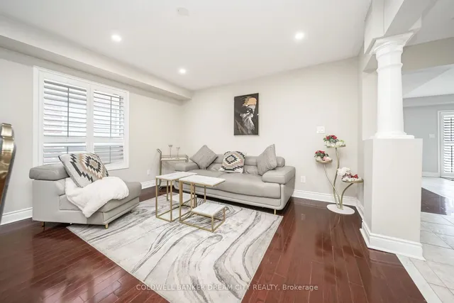 Additional property image - 60 Capistro St