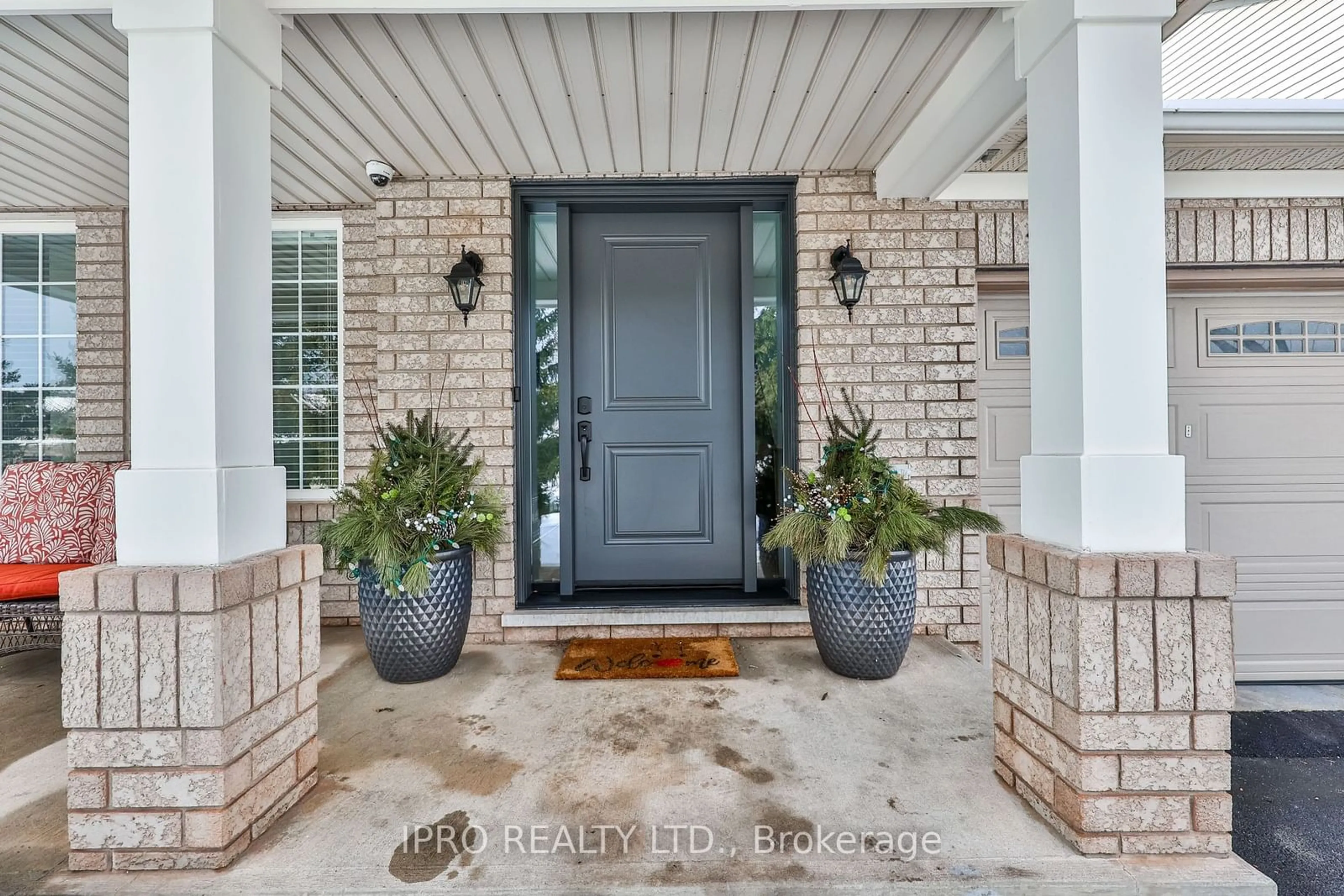 Indoor entryway for 2384 Proudfoot Tr, Oakville Ontario L6M 3Y1